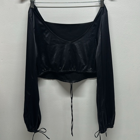 Intimately Free People FP Crop Top Satin Long Sleeve Cropped Blouse Black Small - Picture 3 of 7